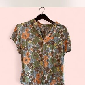 RSQ Green Graphic Relaxed Blouse